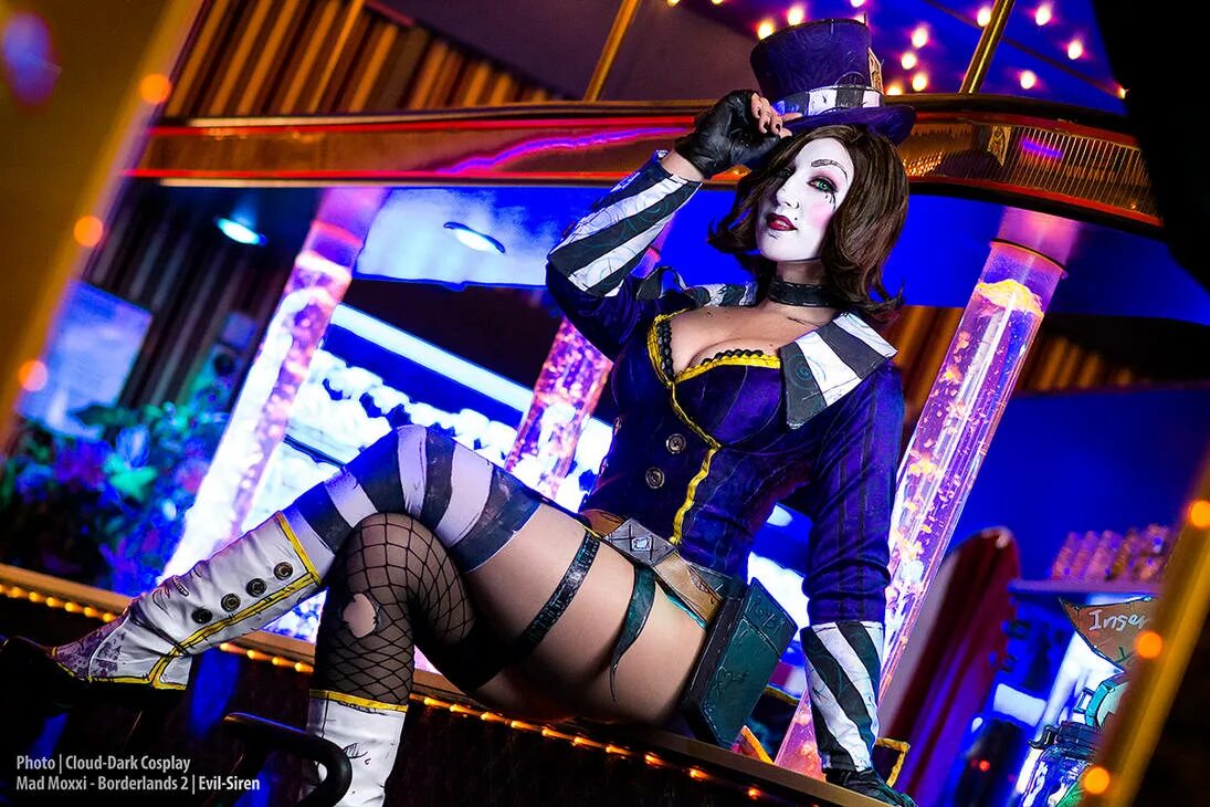 Мокси бордерлендс 2. Mad moxxi borderlands 2 косплей. мокси бордерлендс +18. borderlands мокси. borderlands 3 мокси.