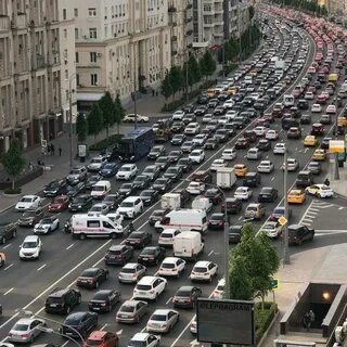 Почему стоит центр москвы