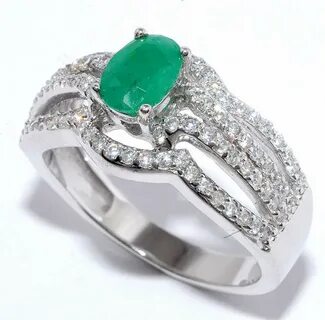 Серебряное кольцо с изумрудом