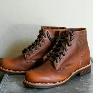 Service boots