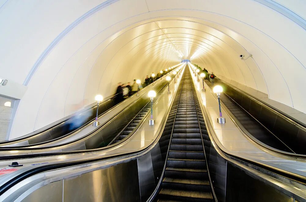 Красивое метро спб. Петербургский метрополитен. Станции метро Санкт-Петербурга. Петербургский метрополитен станции. Самые красивые станции метро СПБ.