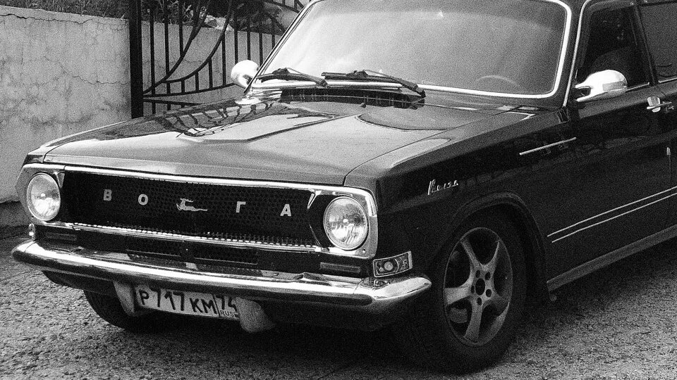 Волга 124 фото. Двигатель мерседес на волгу 21. Кенгурятник на волгу 31029. Волга 21 мерседес 124. Волга 124.