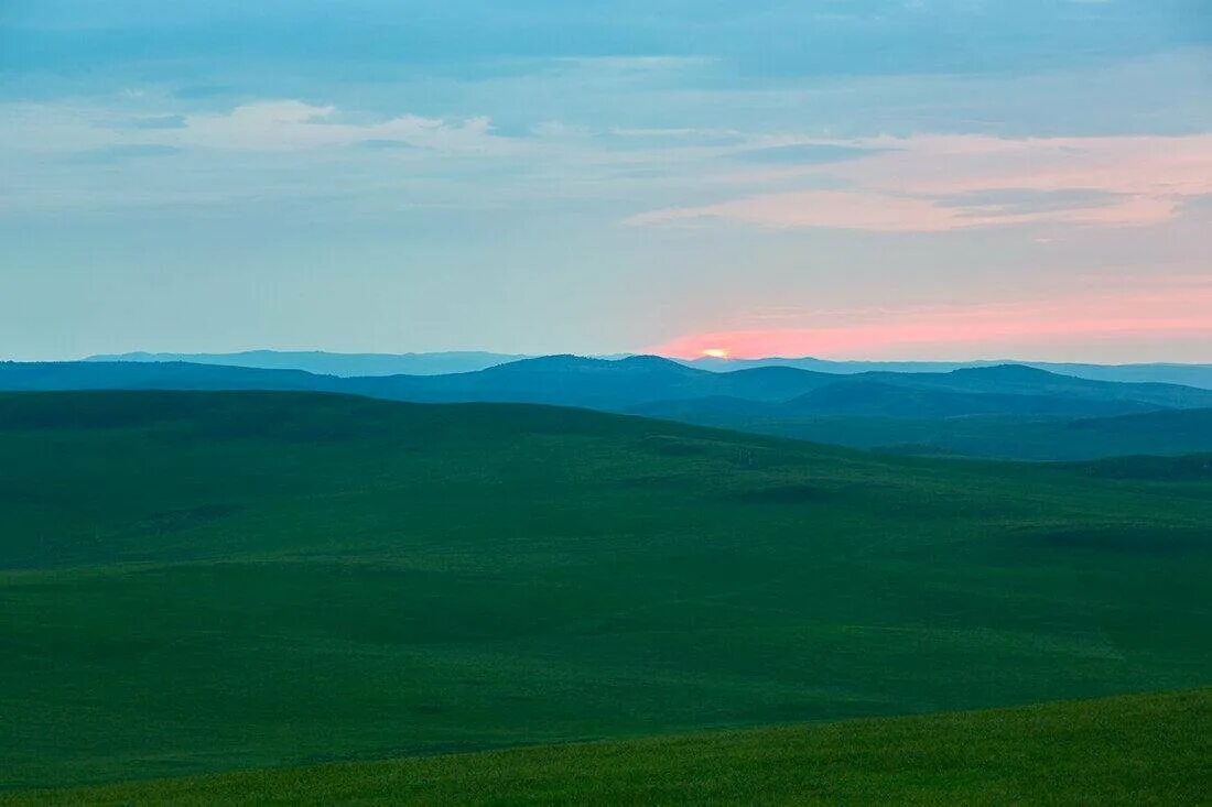 Степи в забайкальском крае. Даурские степи Забайкальский край. Ландшафты Даурии. Ландшафты Даурии ЮНЕСКО. Гора Цаган-обо Забайкалье.