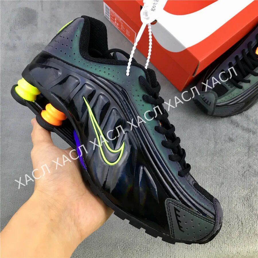 Куплю кроссовки мужские иркутске. Nike Shox r4. Nike Shox r4 Black. Кроссовки Nike Shox r4 черные. Nike Shox r4 Multi Volt.