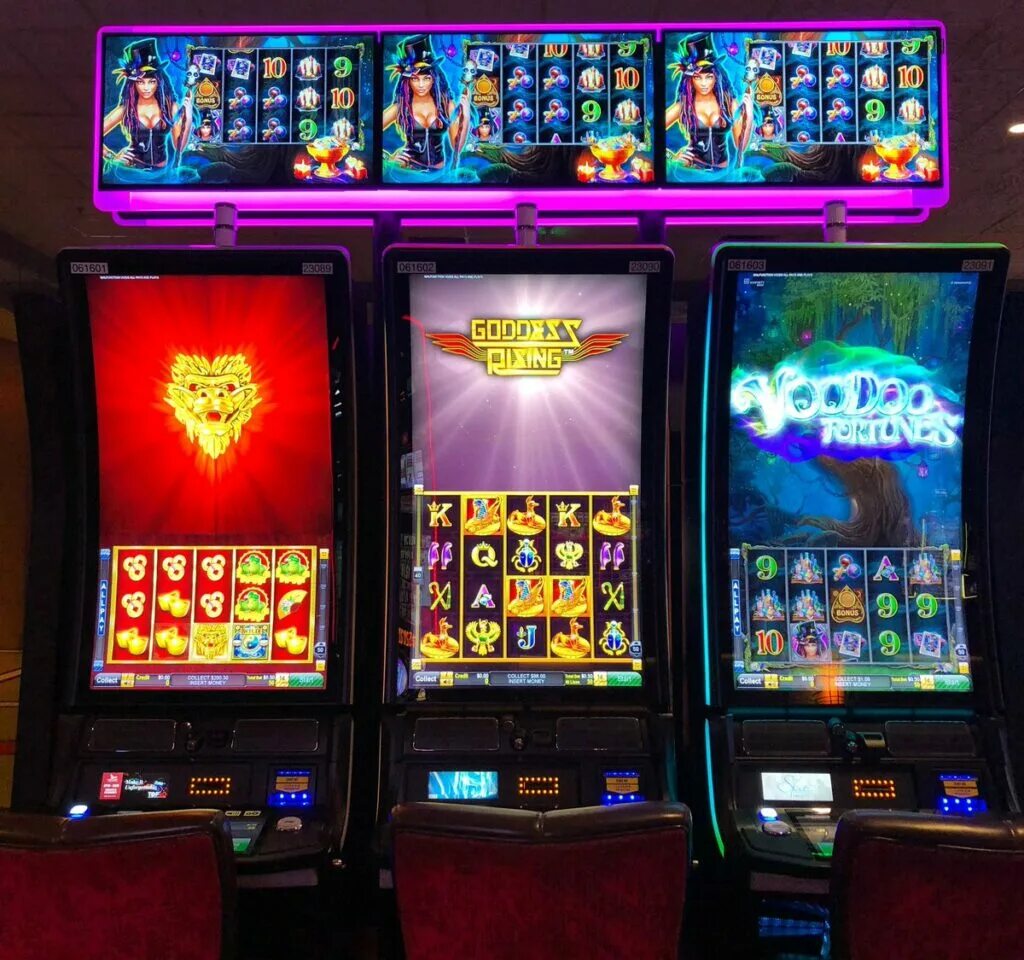 Самые популярные игровые автоматы. Игровые автоматы покер новоматик. Endorphin slot. Зал игровых автоматов. Игровые автоматы лас вегас.