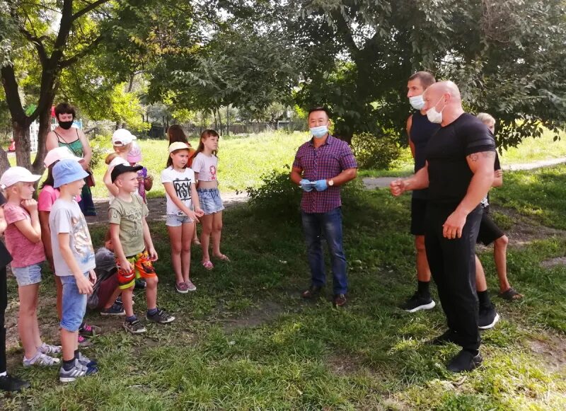 Партизанск люди. Полиция Партизанск Приморский край. Город Партизанск Приморский край детский дом. Лагерь Железнодорожный в Партизанске Приморского края. Новости Партизанска Приморского края.