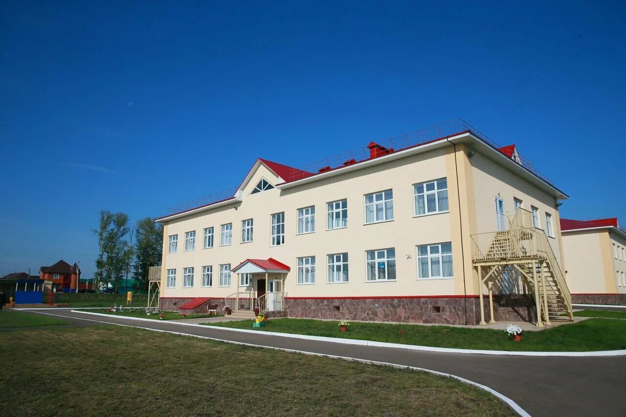 Село буздяк башкортостан. Село буздяк буздякский район. буздякский район с буздяк больница. администрация буздякского района.