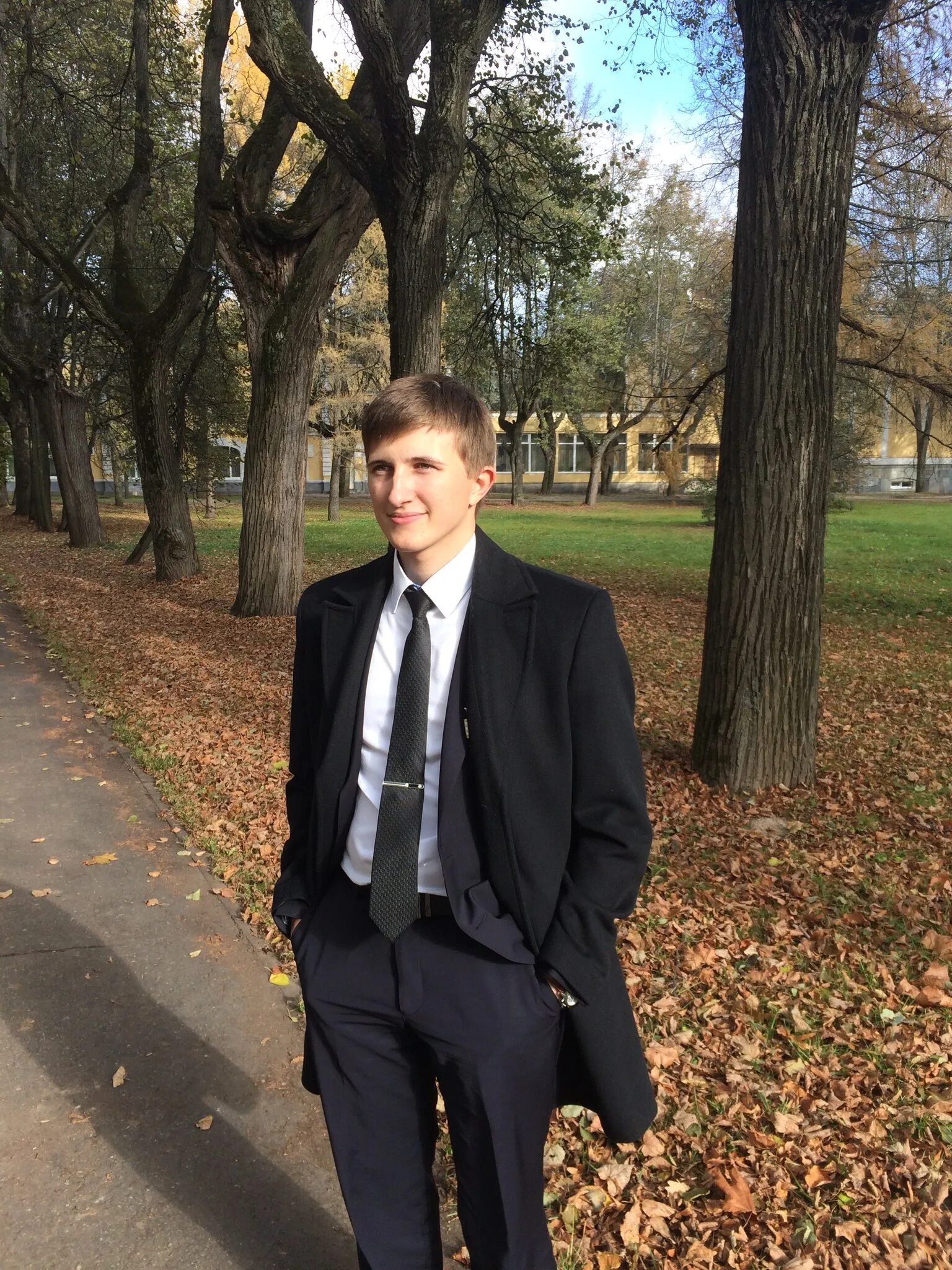 Поручик ржевский в долгопрудном. Поручик ржевский гусарская баллада. Ржевский москва отзывы. Памятник поручику ржевскому в долгопрудном. Ржевский москва отзывы.