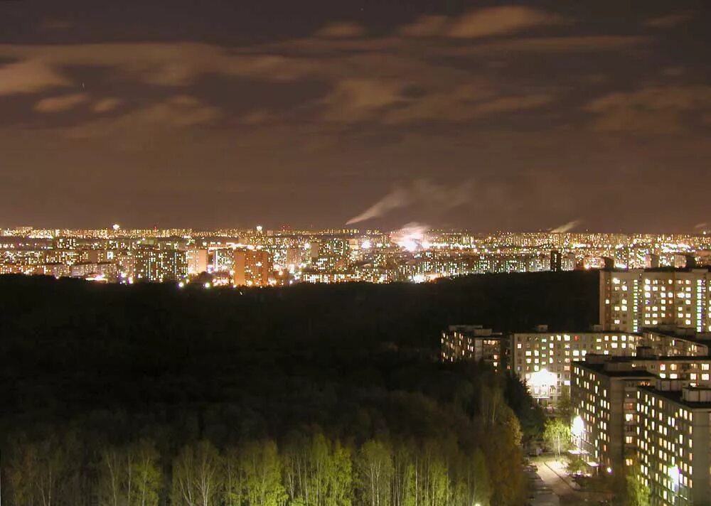 Ясенево видео. Ночное Ясенево. Ясенево (район Москвы). Ясенево панорама. Город Ясенево.