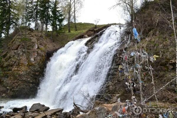 Пещерка кемерово водопад. Пещерский водопад озеро. Пещерский водопад озеро. Водопад пещерка алтайский край. Пещерка кемеровская область водопад.