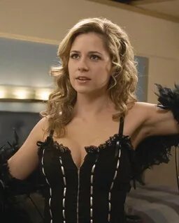 RT @ElsaFanpage: Jenna Fischer https://t.co/xkGTGXrY0m. 
