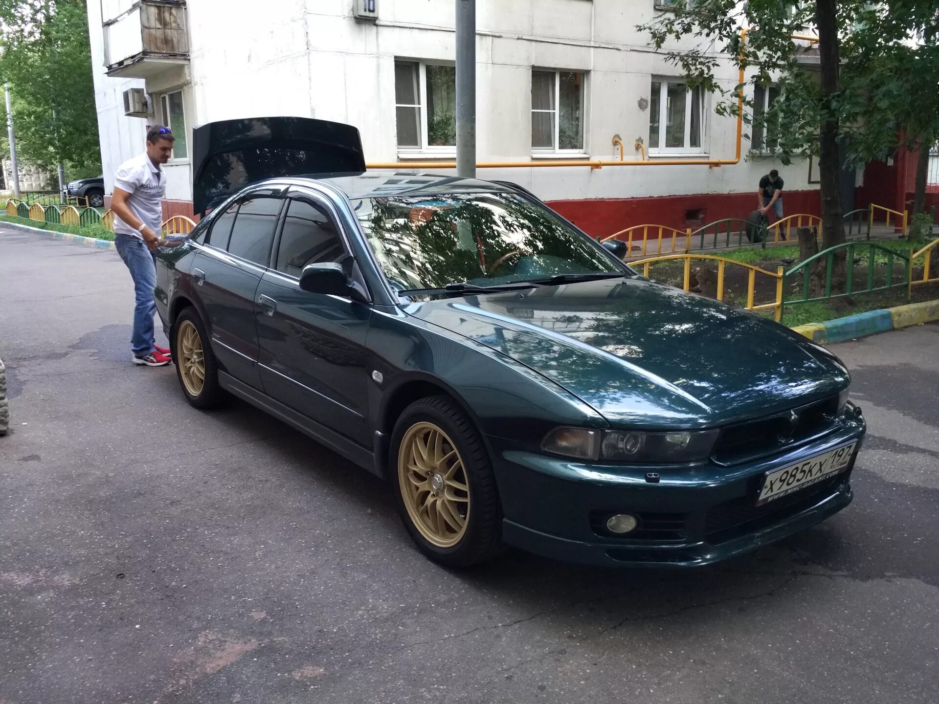 Купить митсубиси 2002. Митсубиси Галант 2002. Mitsubishi Galant 2002. Митсубиси Галант 8 2002. Mitsubishi Galant 8 2002.