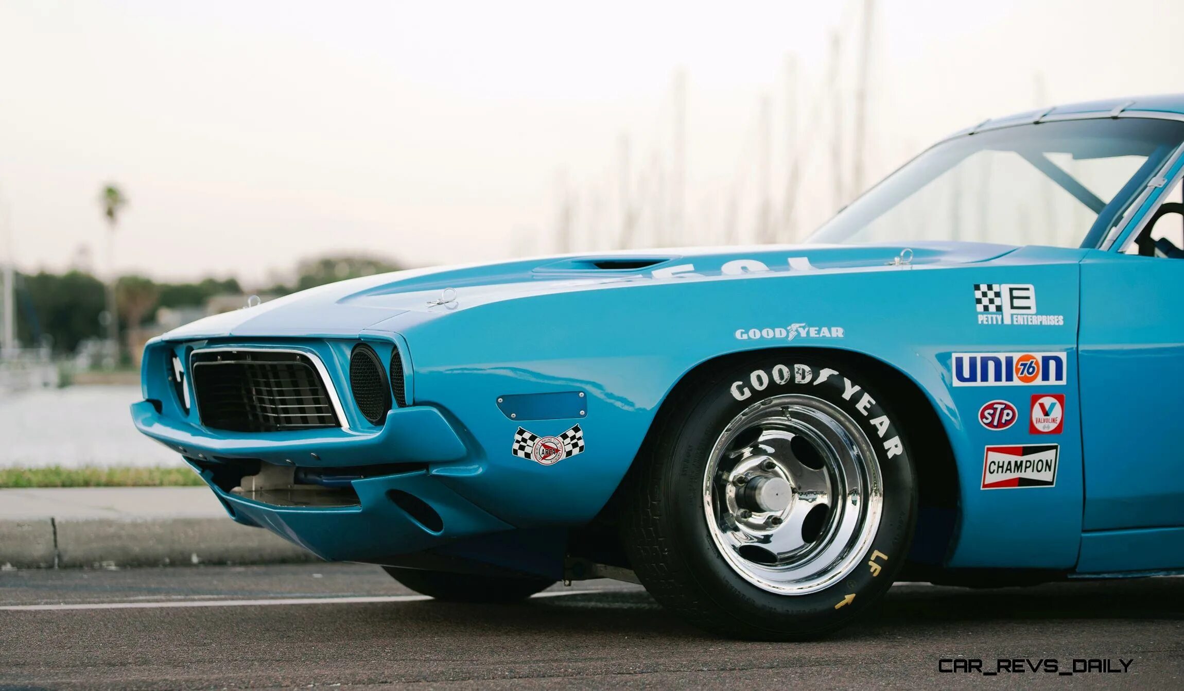 Dodge challenger 1973. Пагани зонда. Maybach exelero 2005. Инфинити ех37. Dodge challenger 1970 nascar.