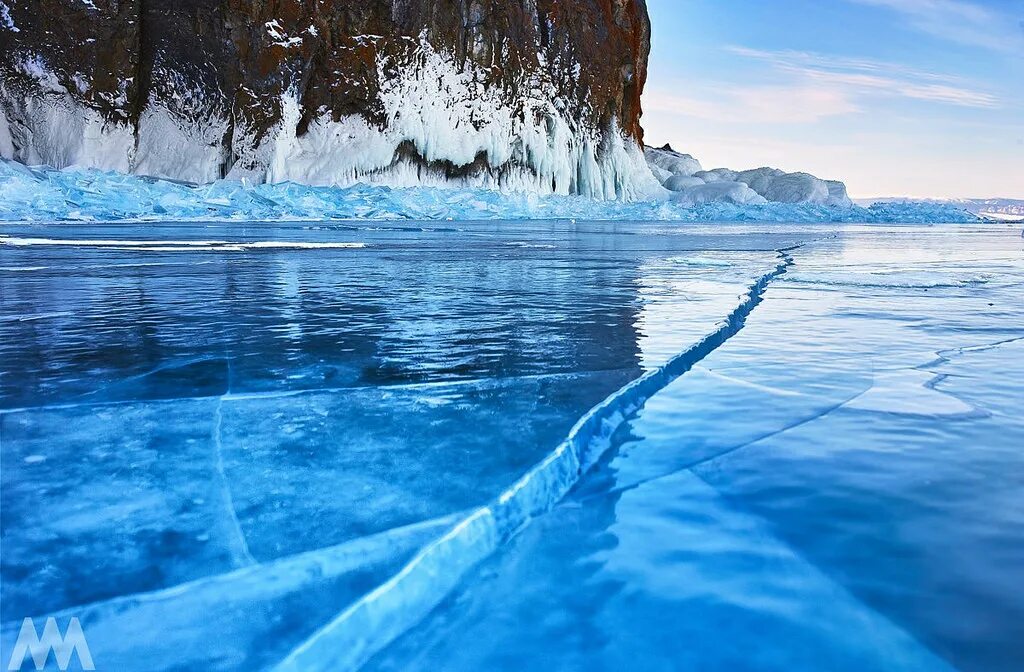 текстура льда. узуры байкал зимой. байкал сопки льда. лед п. лед п.