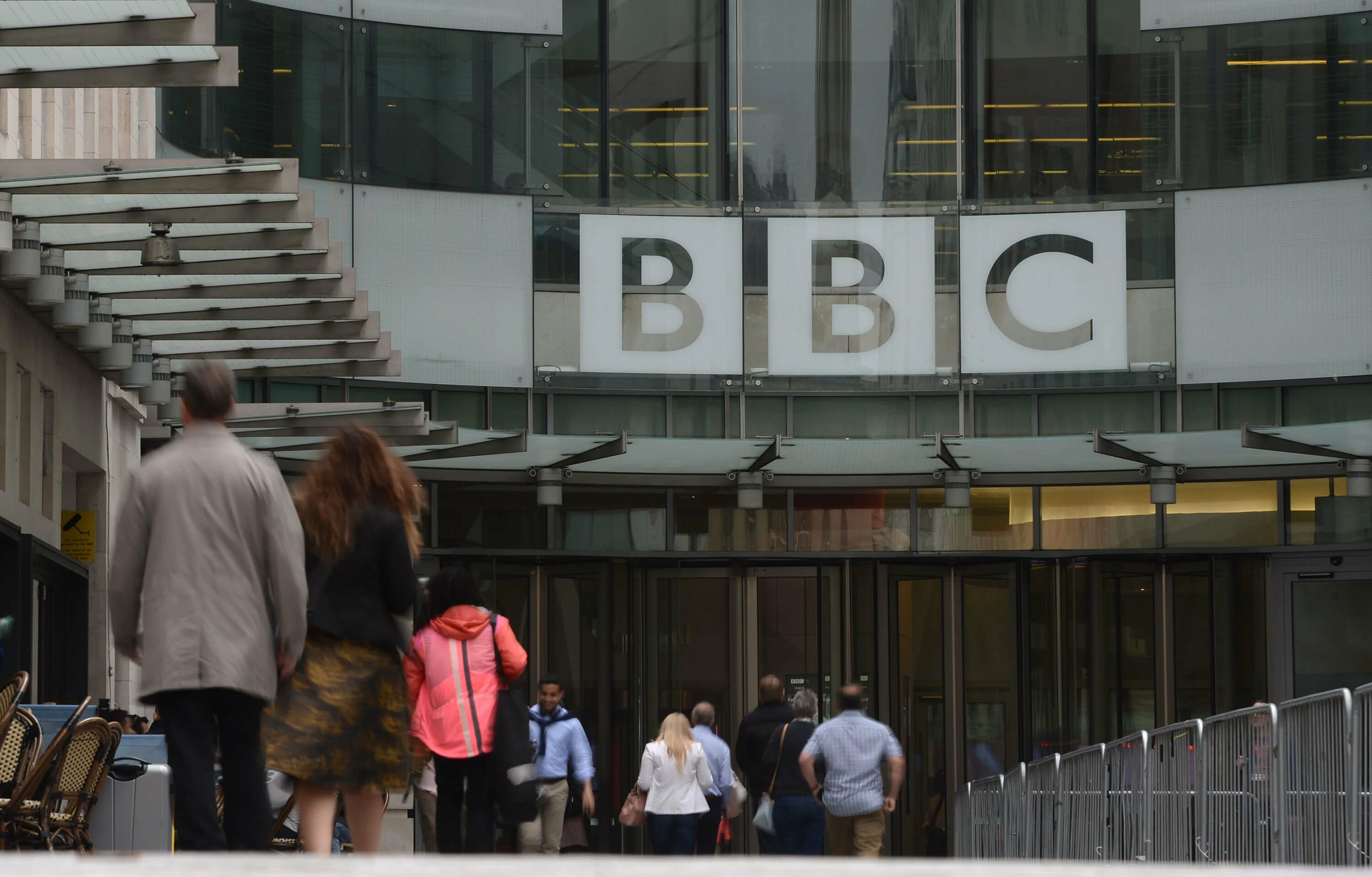 Bbc последнее. Bbc. офис телеканала bbc. би би си фото. би би си логотип.