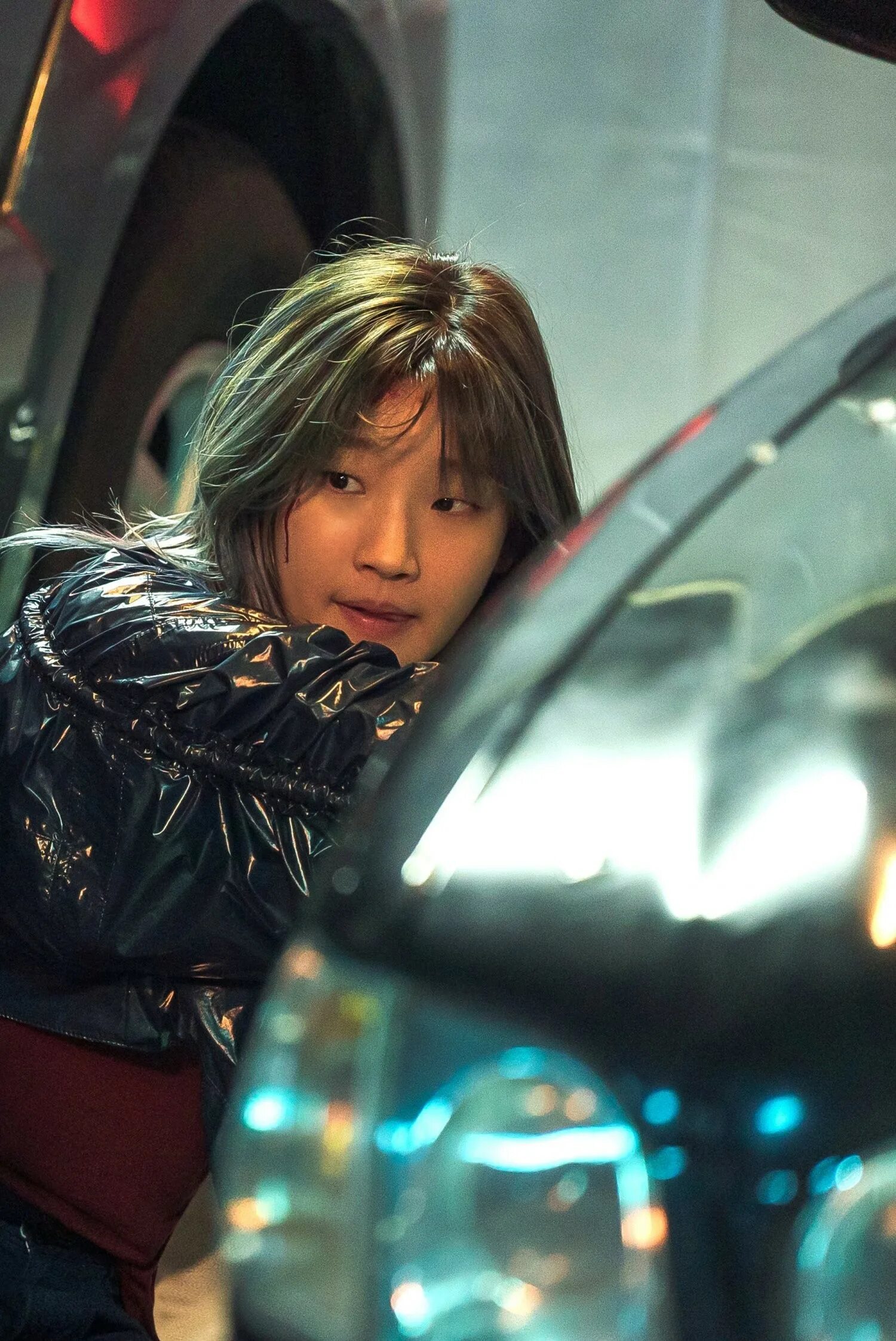 разгрузка товара. особый груз / спецдоставка 2022 дорама. человек с коробками. особы груз. особы груз.