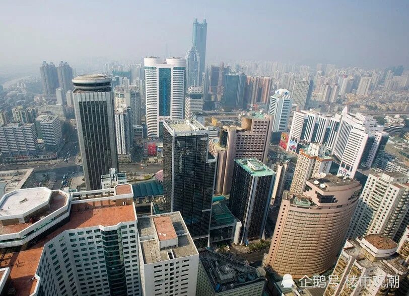 современные улицы гуанчжоу. выход в город в гуанчжоу. гуанчжоу шэньчжэнь. выход в город в гуанчжоу. гуанчжоу улицы города.