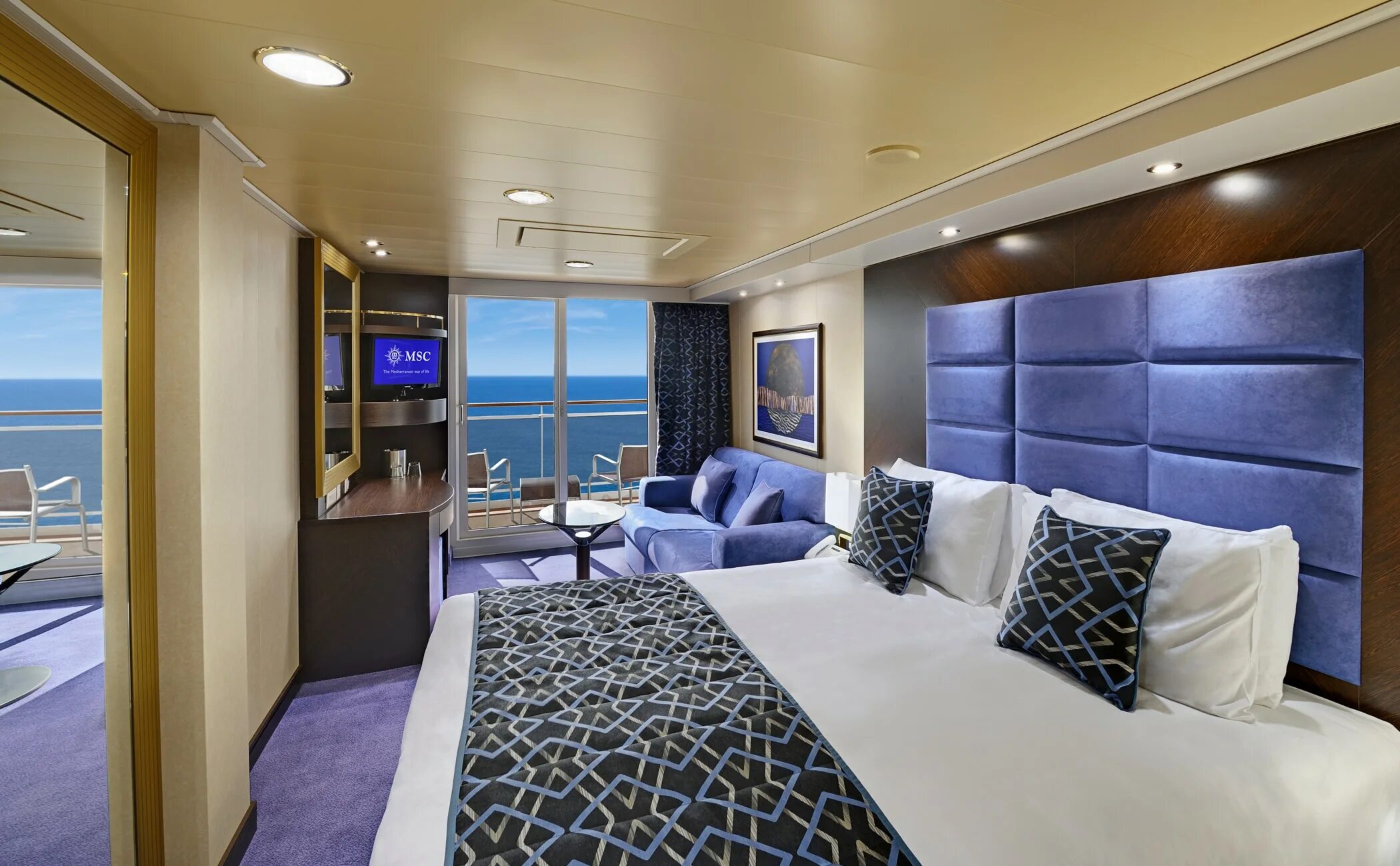 Круиз на лайнере msc. Msc preziosa 5 круизный лайнер. msc preziosa каюты. msc preziosa каюта с окном. msc splendida 5* каюты.