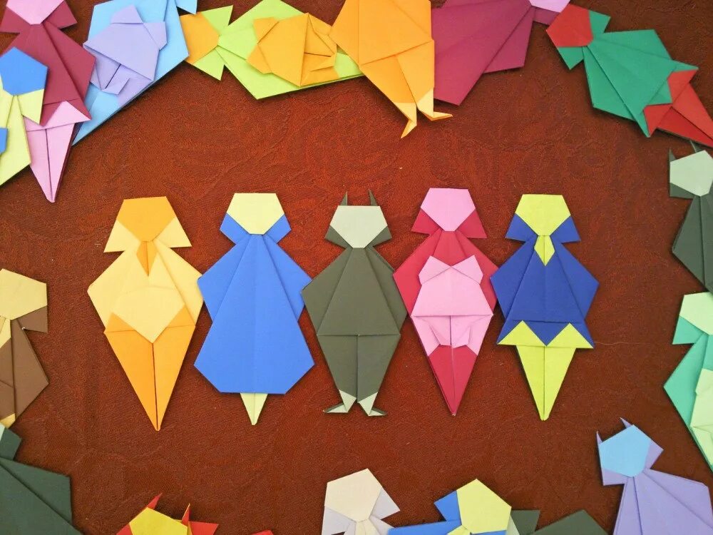 Оригами семей. Оригами. Фигурки оригами. Оригами человек. Интересные оригами.