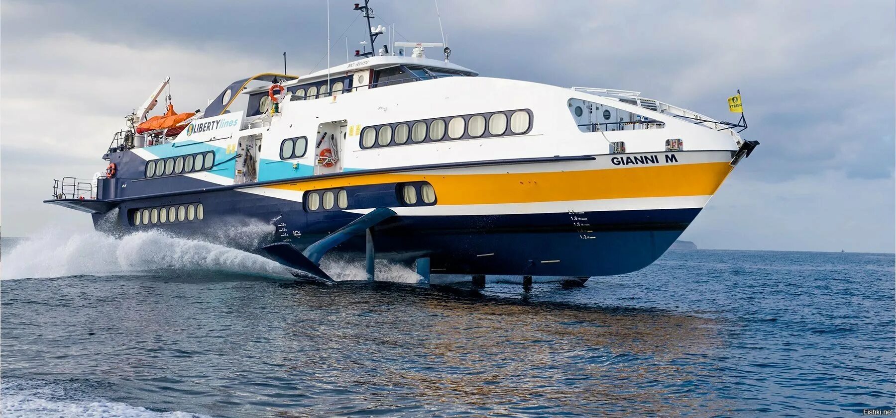 Спк валдай 45р. «кометы» и «колхиды». Метеор 120 цкб алексеева. Спк судно. Подводных крыльях "валдай 45р".