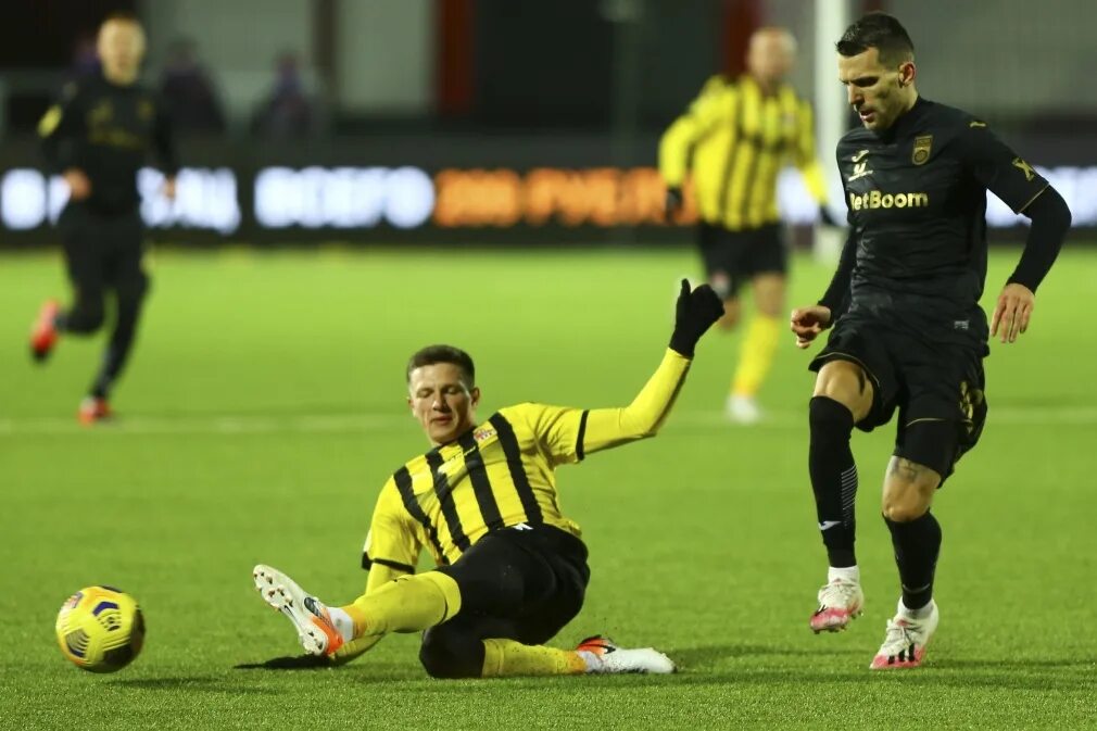 матч зенит химки. химки матчи футбол. химки динамо м футбол. матчи рфпл. поле академия футбола крыма.