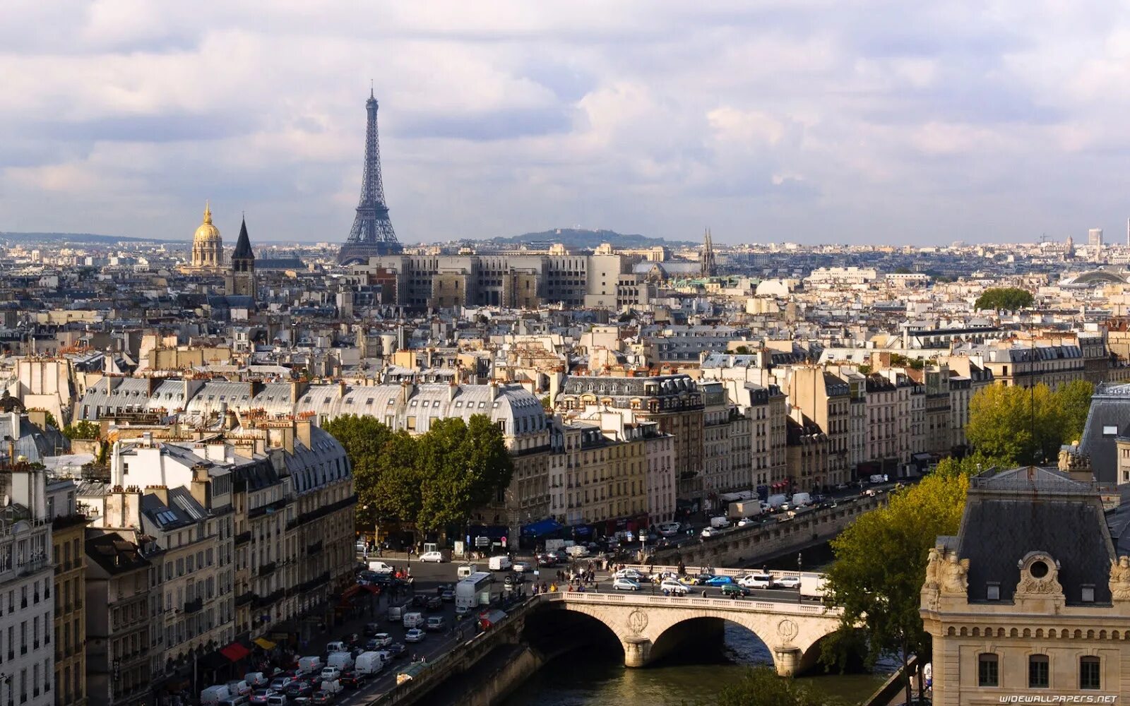 Париж эйфелева башня птичий полет. Paris обзор. Paris обзор. Город франция эйфель башня. Four seasons hotel george v paris.
