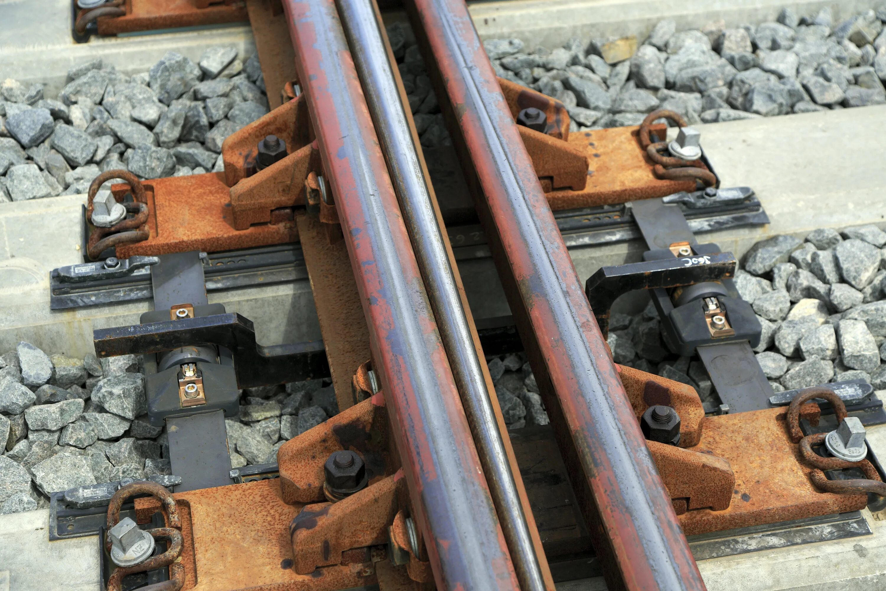Device rails