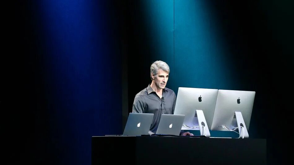 Сотрудники apple. Давид исаакович шейнберг,. Apple engineer. Разработчик apple. Искусственный интеллект сотрудник.