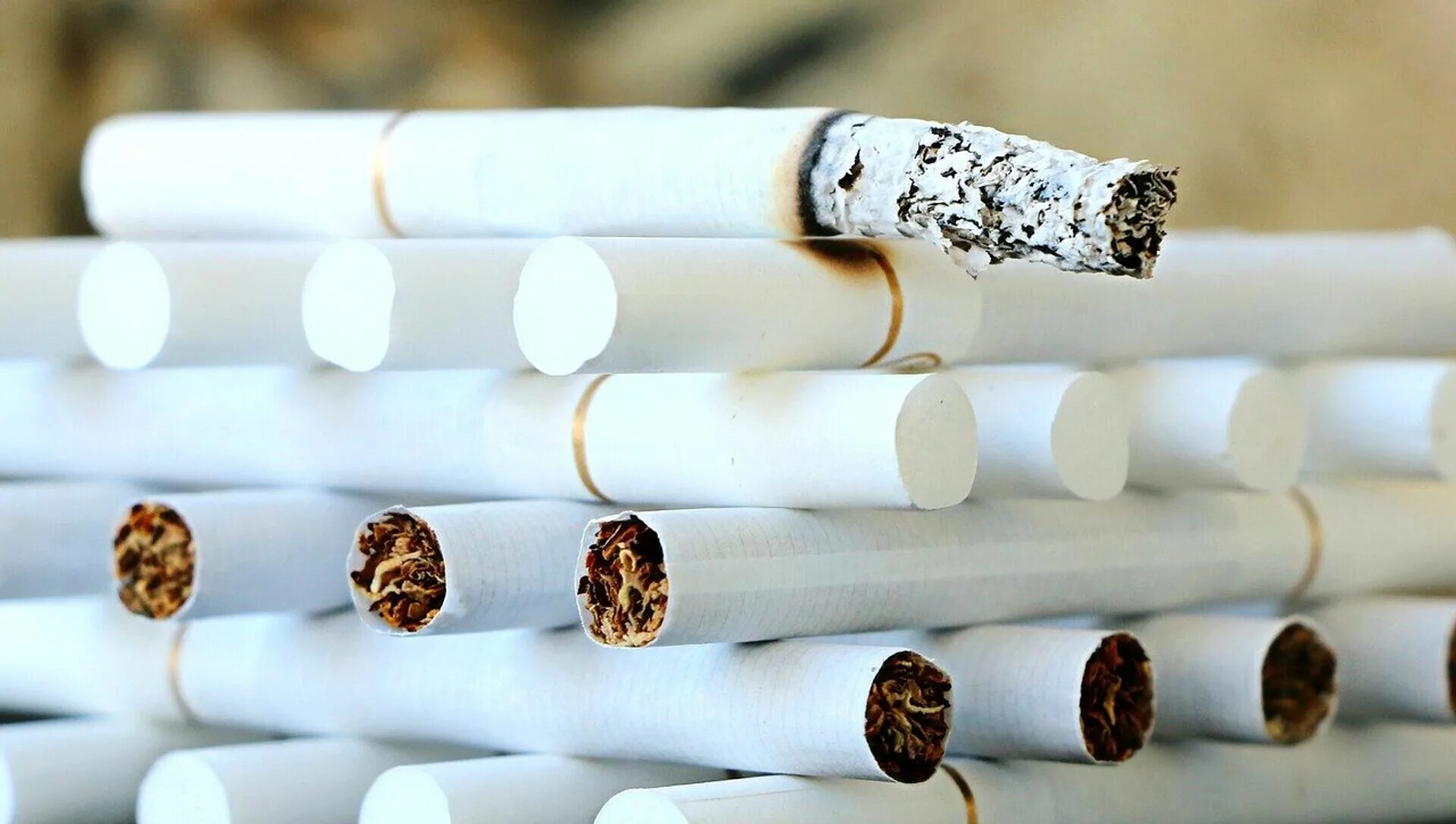 Сигареты. Табак для сигарет. Безопасные сигареты. Фото сигареты.
