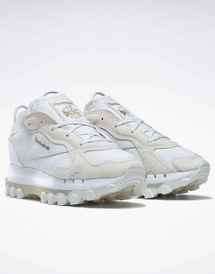Cardi b classic leather v2. Кроссовки cardi. Reebok club c cardi. Кроссовки cardi b club c reebok. Reebok cardi.