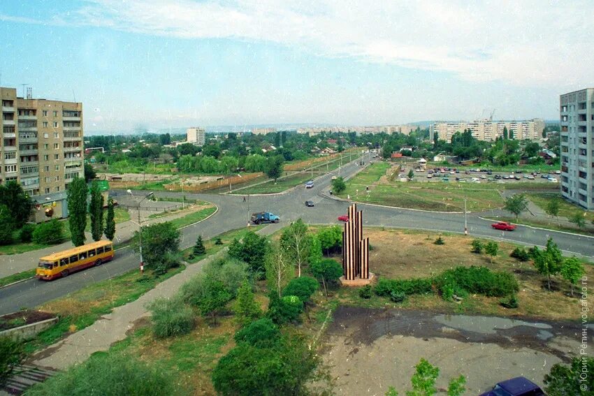 Улица Тельмана Энгельс 90 годы. Город Энгельс в 2000 году. Энгельс ул Тельмана 2000 года. Город Энгельс улица Тельмана.