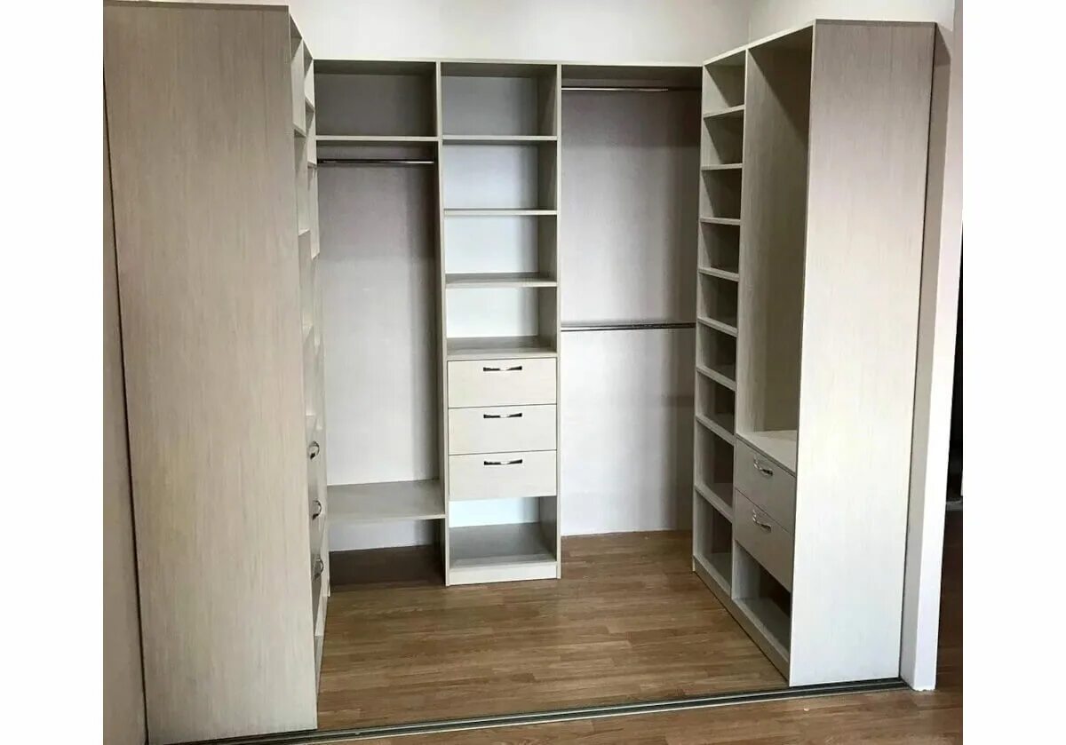 П образные шкафы фото гардеробная 1.5 кв.м: 6 тыс изображений найдено в Яндекс.Картинках Гардеробные,