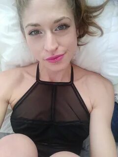 Vee_Easy в Твиттере: YAYYYY whos a lucky #whore, I am I am! 