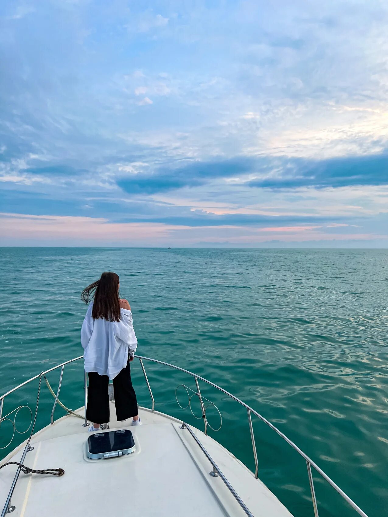 Туры на море июль. Июль море. Экскурсии на море. В чем на море.