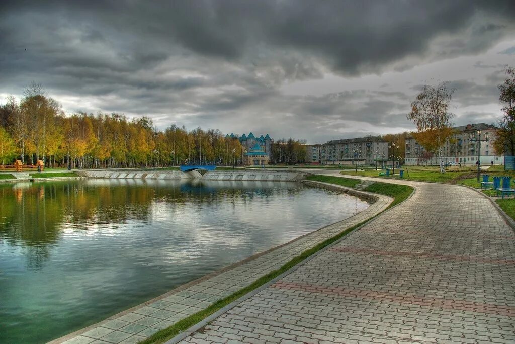 Зеленодольск население. Зеленодольск Татарстан. Городское озеро Зеленодольск. Зеленодольск Татарстан озеро. Достопримечательности Зеленодольска Татарстан.