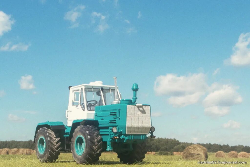 Трактор т150 скоростной. Т-150 трактор колесный. Советский трактор т 150. Т-150 трактор СССР.