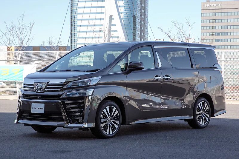 Чем отличается альфард от тойота веллфайр. Toyota Vellfire 2018. Toyota Alphard Vellfire 2018. Тойота Велфаер 2020. Тойота Веллфайр 2018.