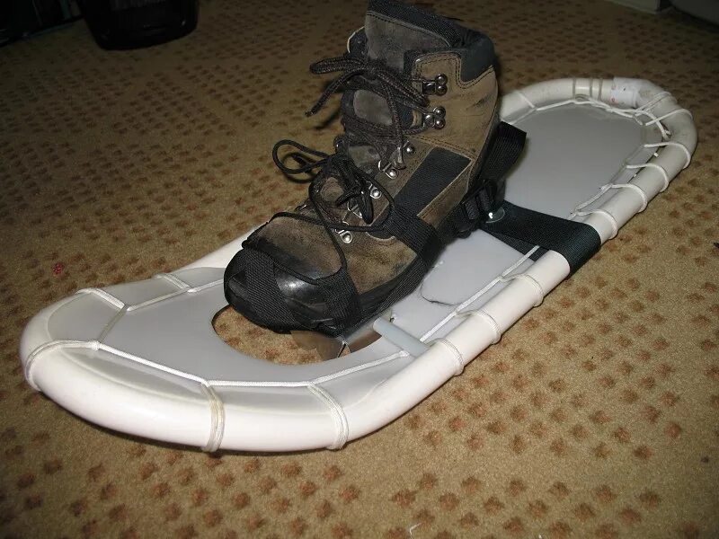 снегоступы из полипропиленовых труб чертеж. снегоступы для охоты. снегоступы медвежья лапа. снегоступы самоделки. снегоступы медвежья лапа.