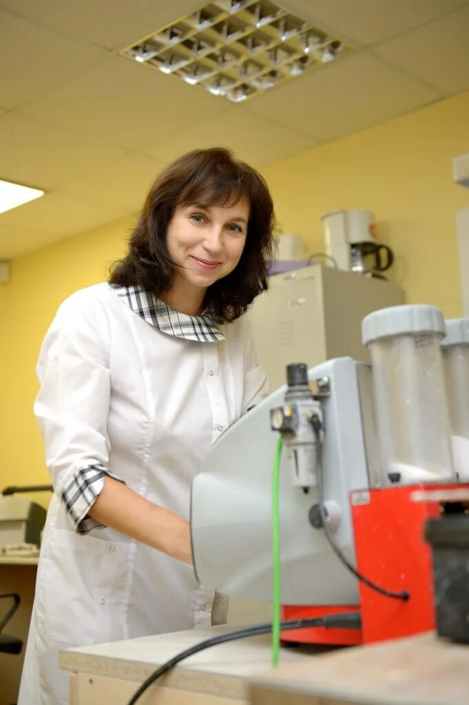 мастер модель зубной техник. зубной техник ортодонт. зубной техник симферополь. зубной техник симферополь. профессия зубной техник.