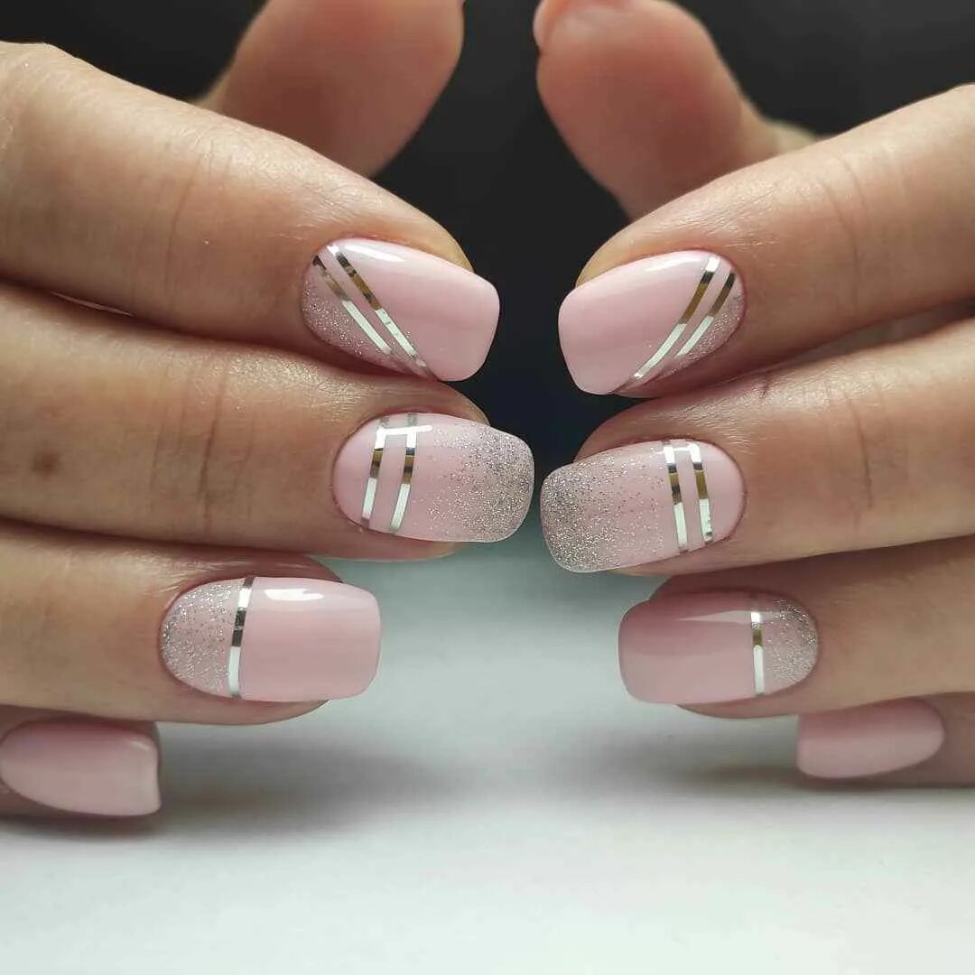 бежевый маникюр 2020. маникюр на короткие квадратные ногти. маникюр летний нежный французский. нюдовый маникюр миндаль. повседневный маникюр 2023.