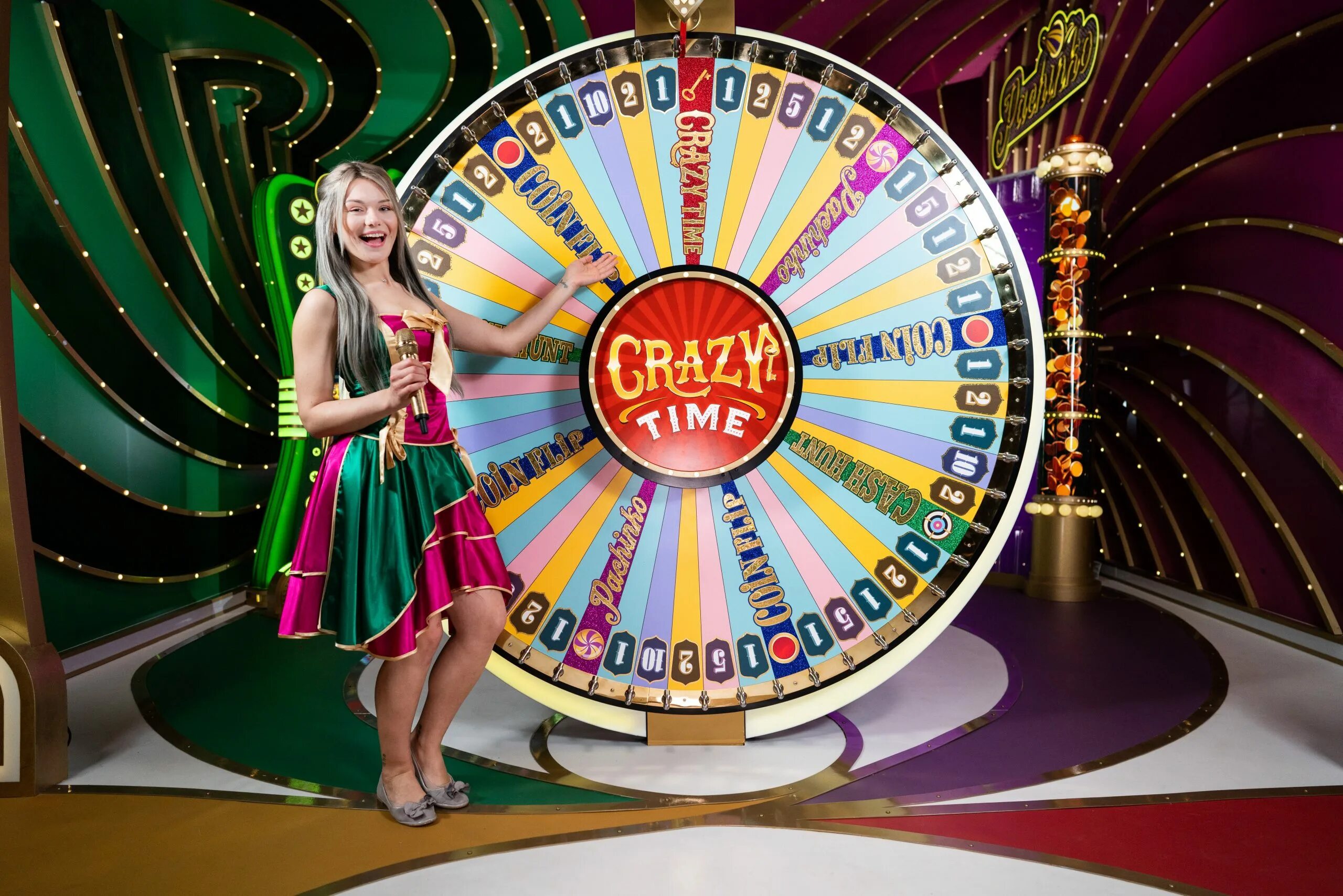 Crazy living. Crazy time казино. Crazy time казино колеса. Слот Crazy time. Crazy time казино лайв.