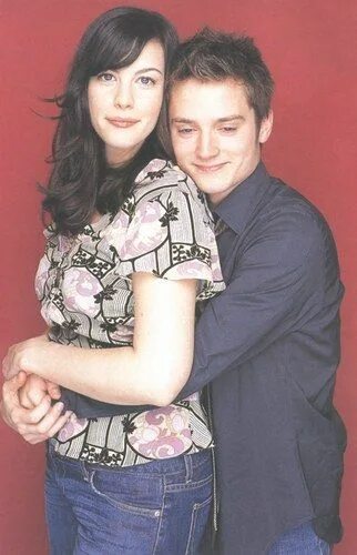 Elijah Wood & Hanna Wood!!!!!!!!!! HIS SISTER!!!!!!!!!!!!!!!! I've never seen he