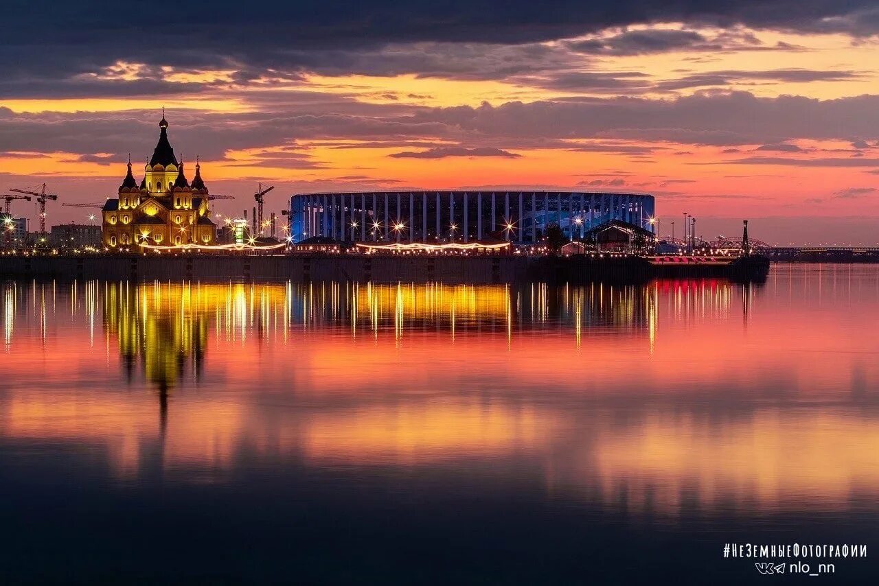 Нижний новгород волга закат. Столица закатов. Нижний новгород столица закатов. Нижний новгород столица закатов стрелка. Варламов нижний новгород закаты.