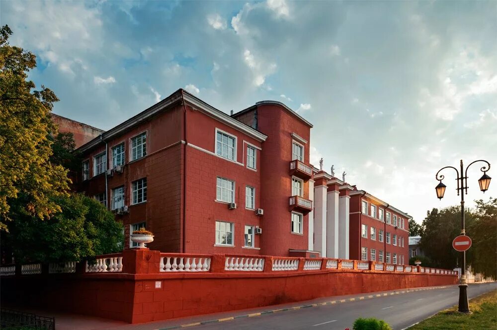 Р. Институт алексеева нижний новгород. Имена р. Политех нижний новгород. Нижегородский университет алексеева.