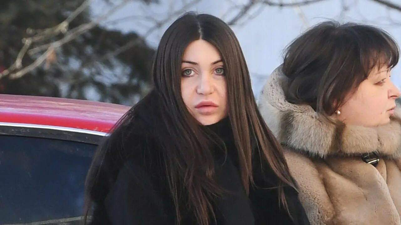 Багдасарян на ютубе. Диана багдасарян. Багдасарян мара mara049. Багдасарян на ютубе. Эльмар багдасарян.