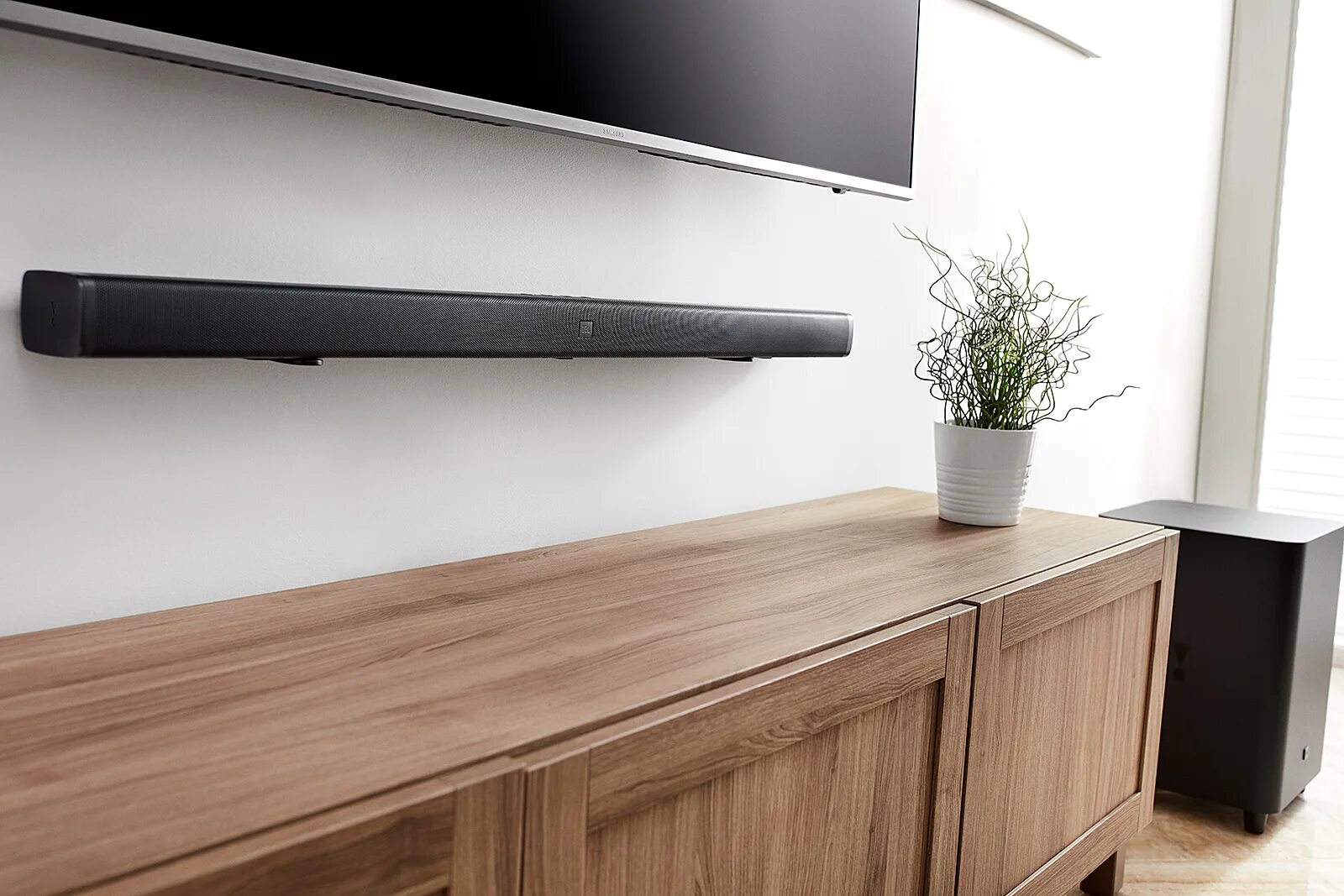 1. Саундбар sharp ht-sbw420. Саундбар denon heos home cinema. Denon dht-s716h. Звуковая панель bose solo 15 ii tv.
