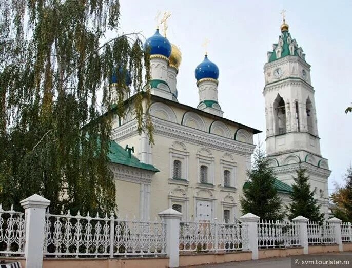 Панорама: Храм Благовещения Пресвятой Богородицы в Петровском парке, православны