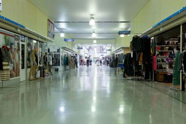 Метро дубровка торговый центр. Торговый центр дубровка в москве. Метро дубровка торговый центр дубровка. Рынок дубровка график работы. Метро дубровка рынок.