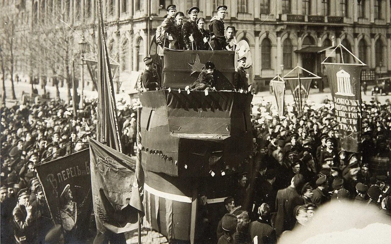 Петербург революция 1917. Санкт-Петербург революция 1917. Октябрьская революция в Петрограде. Революция в Петербурге 1917. Революция в Петрограде 1917.