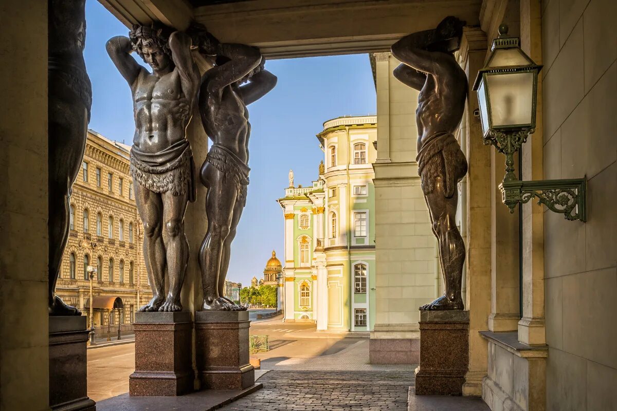 Атланты новый Эрмитаж в Санкт-Петербурге. Санкт Петербург статуи Атланты. Атланты портик Эрмитаж. Новый Эрмитаж Атланты. Свод спб